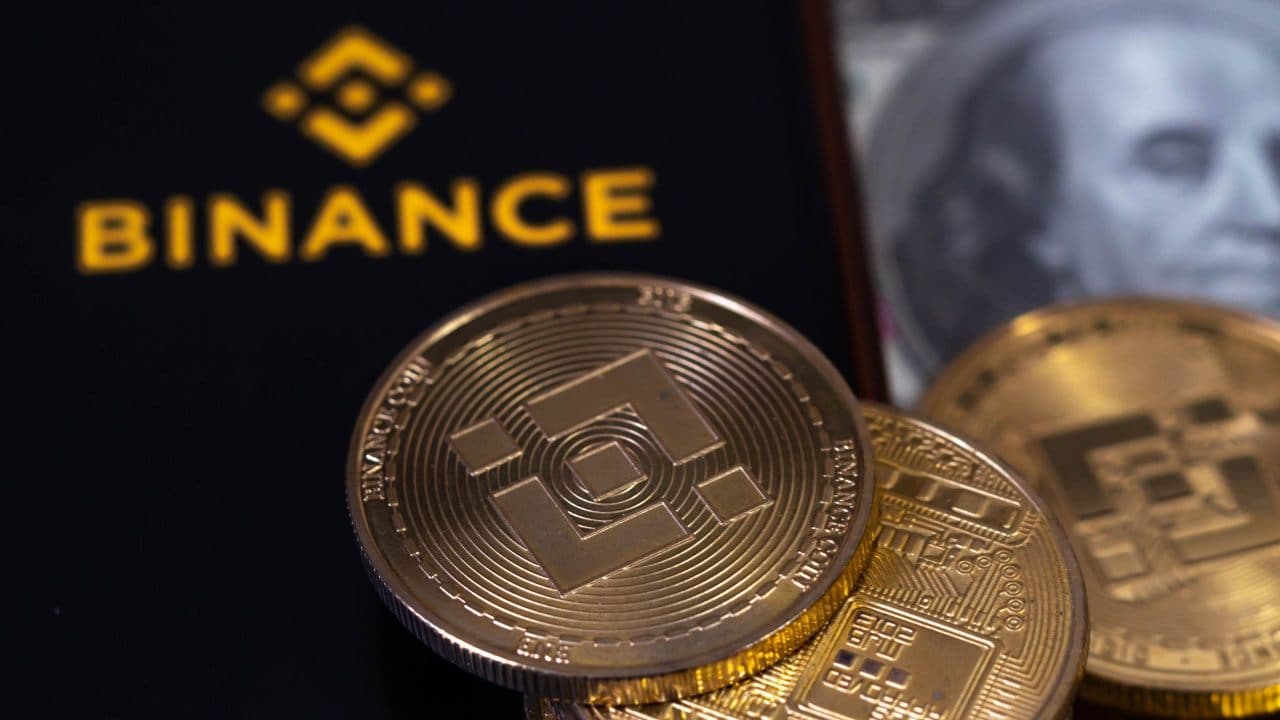 BNB Hits New All Time High to Briefly Surpass Solana as 4th Largest Cryptocurrency 1
