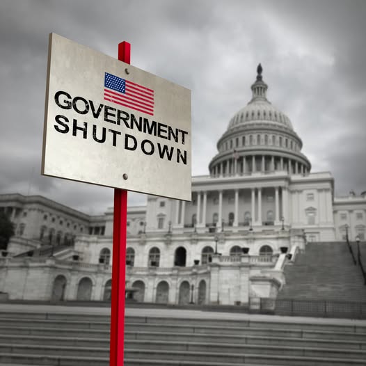 Market Analysis: BTC Plunges Amid U.S. Government Shutdown Fears 7