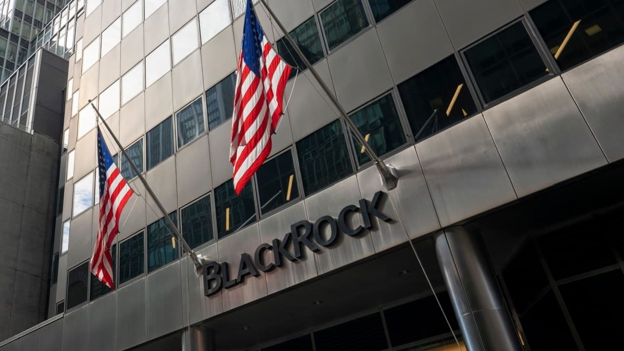 Blackrock to Launch Bitcoin ETP in Europe as Institutions Dive Into Crypto 1