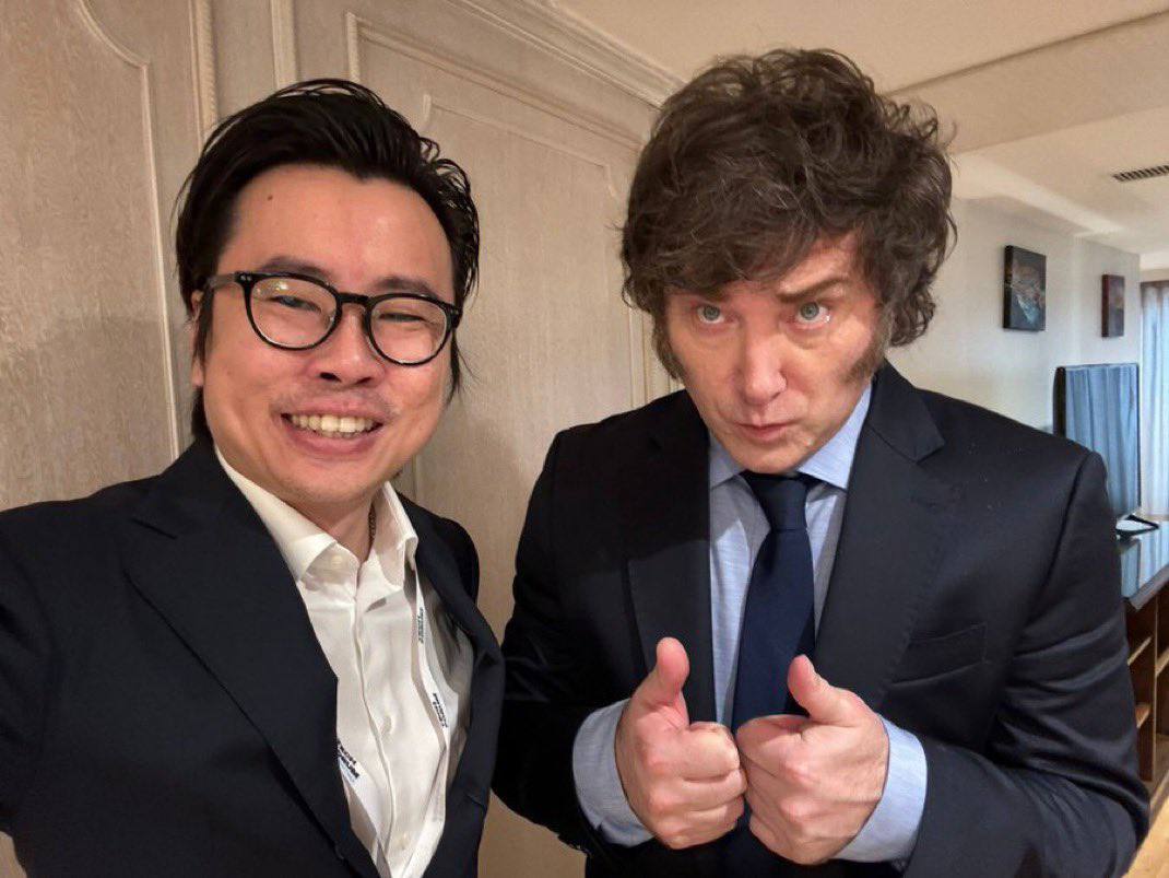 Institutional Bitcoin Accumulation Continues Despite Market Stagnation, Trump Administration to Unveil Crypto Policy Updates 4