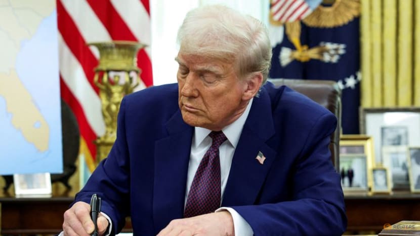 US-China Tariff War Escalates: Trump Strikes Back, China Dumps Treasuries 6
