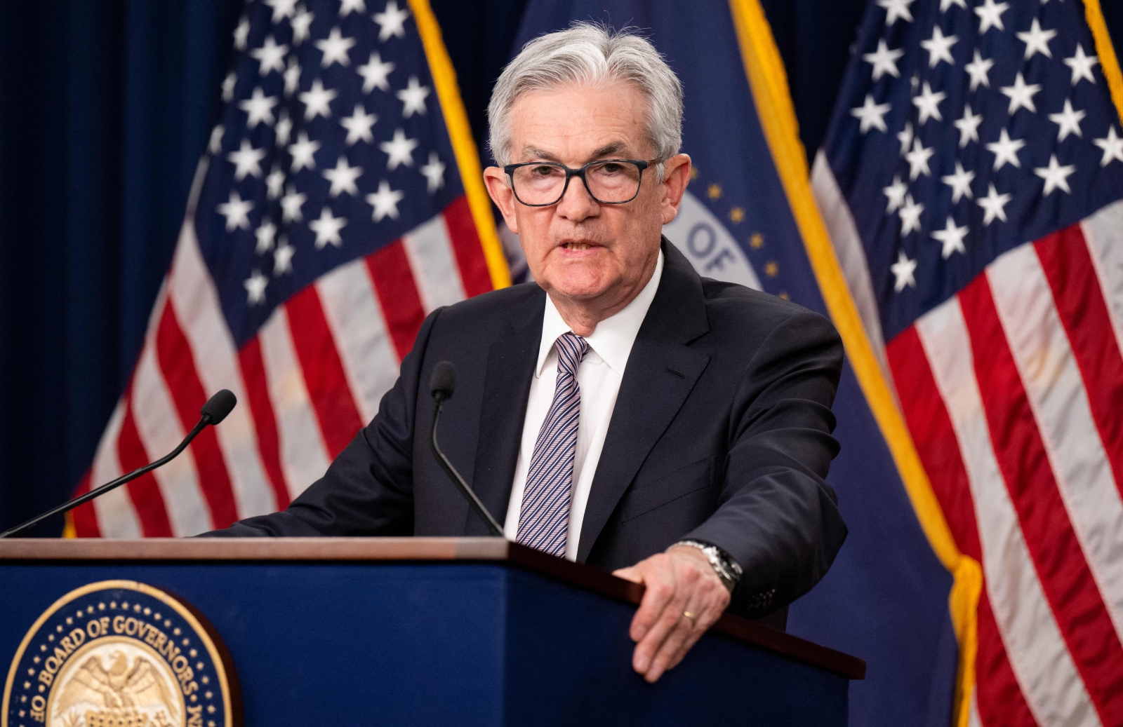 Interest Rates, Inflation, and Bitcoin | The Fed's Dilemma in a Volatile Economy 2