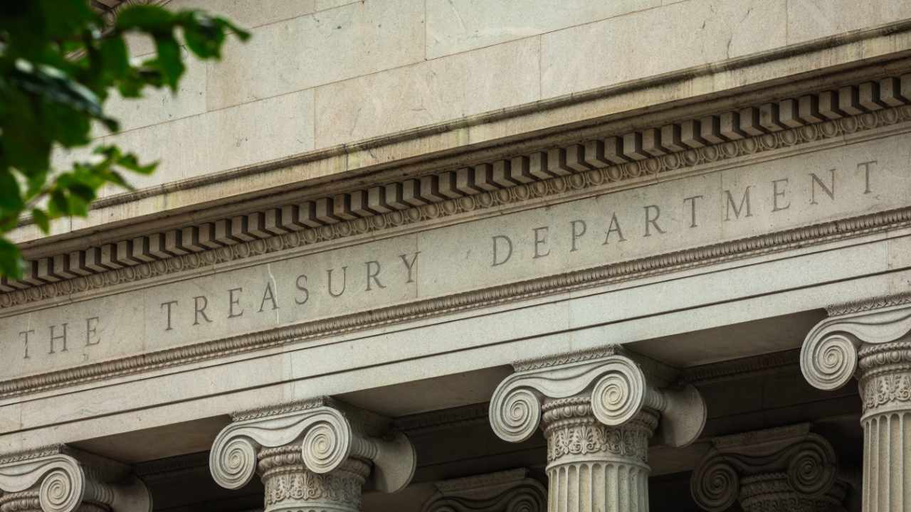 Treasury Committee Eyes Stablecoin Boom Fueling US Bond Demand 1