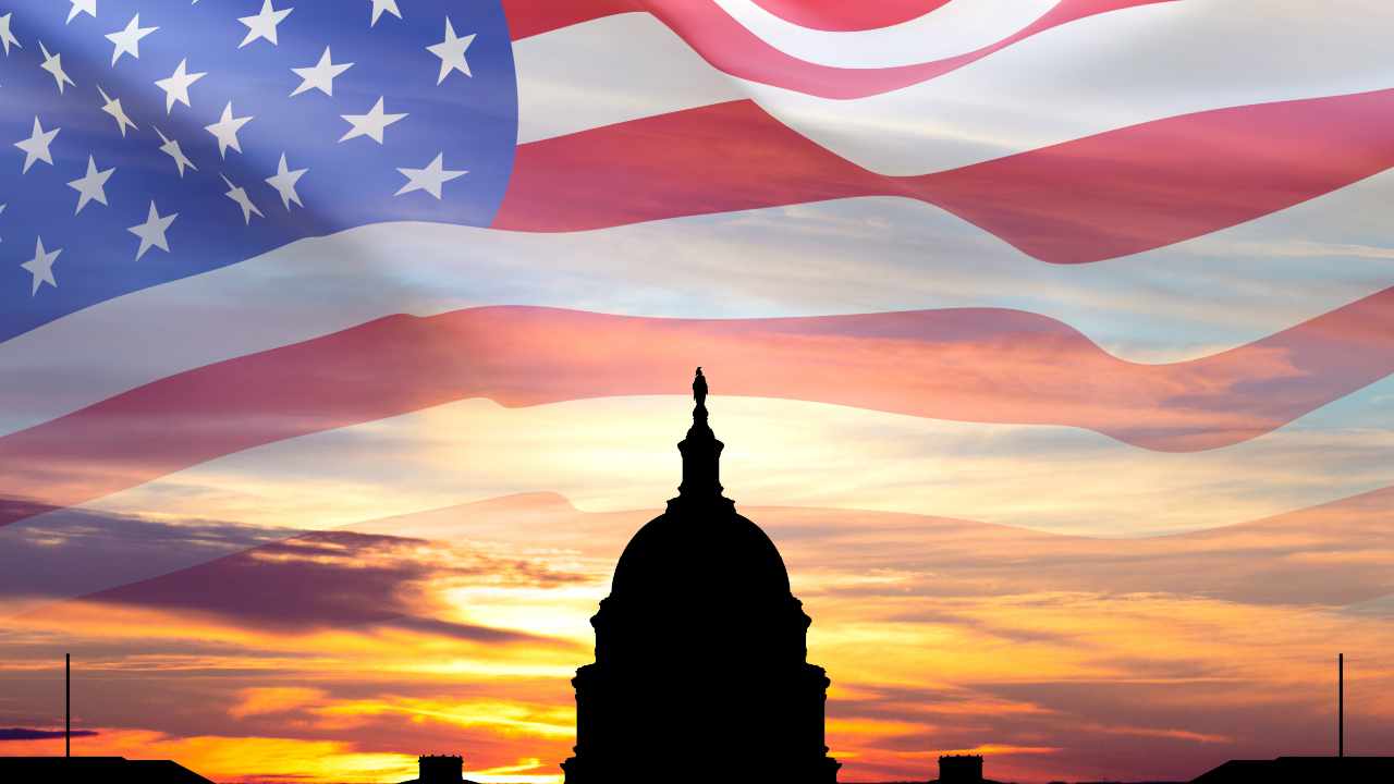 US Senator Pushes Crypto Tax Bill With $300 De Minimis Threshold 1