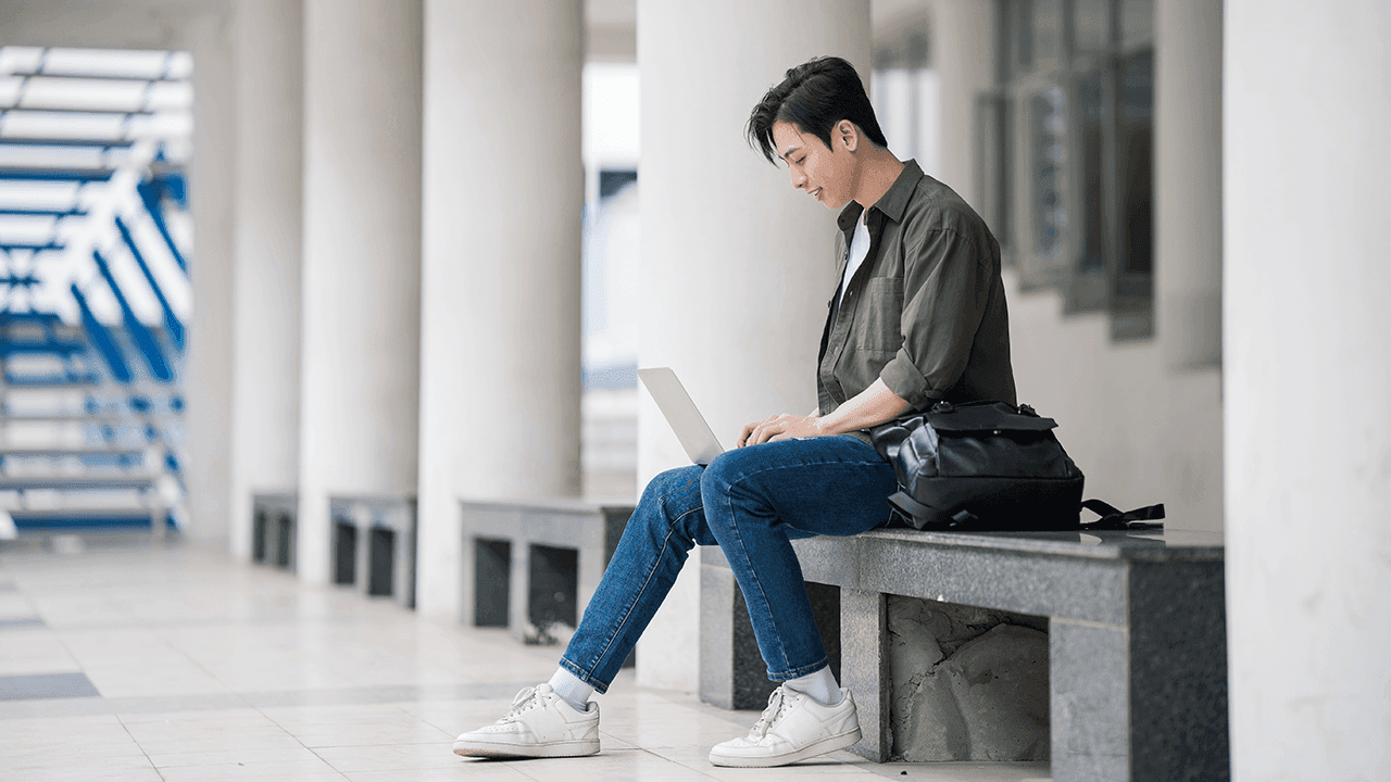 Blockchain Payments Streamline Access to Education for Indonesia’s Unbanked 1