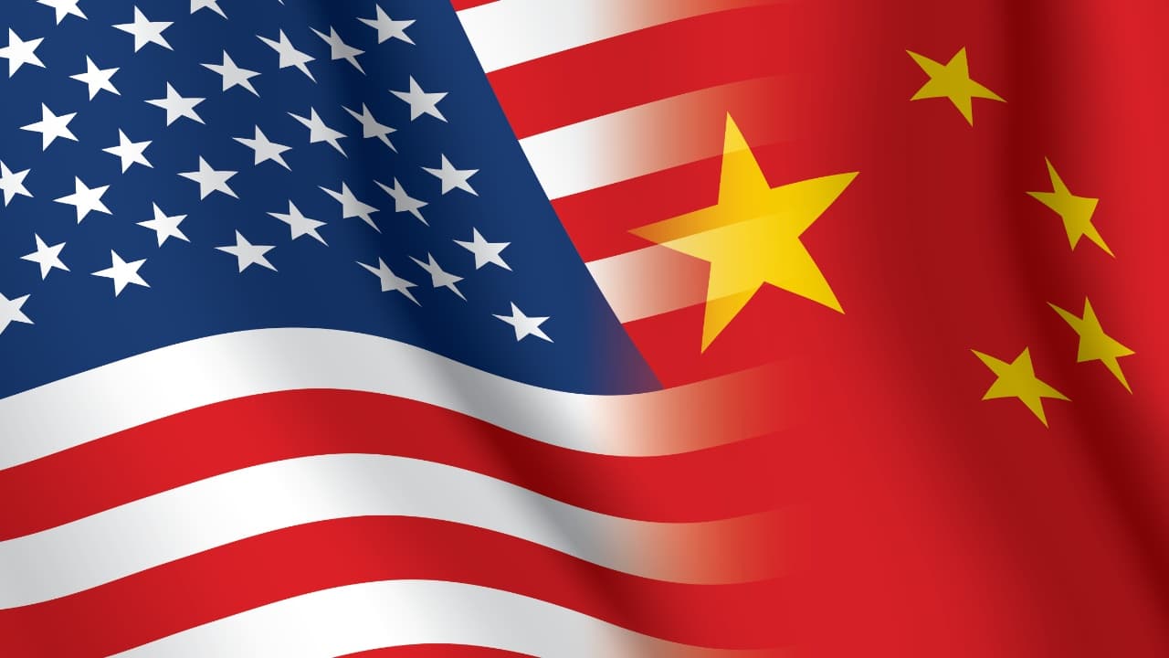 Economist Says US–China Trade Deficit Reflects Weak Competitiveness, not BRICS Tactics 1