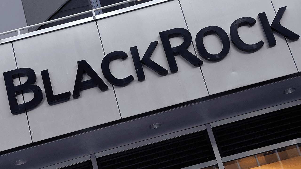 Report: World’s Largest Asset Manager Blackrock Considers Converting ETFs Into Tokens 1
