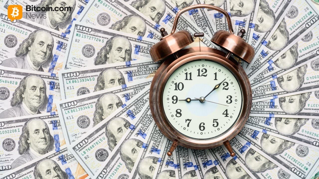 US Debt Surpasses $38T: Analyst Claims America Is 'Going Broke' 1