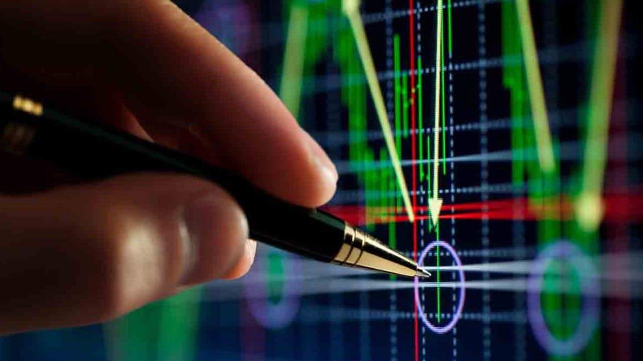 12 Altcoins Flash Accumulation Signals as 6 Others See Exchange Inflows 1