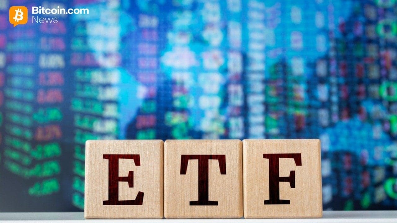 Bitcoin ETFs Lead Weekly Losses With $1.42B Exit as HYPE ETFs Push Altcoin Inflows 1