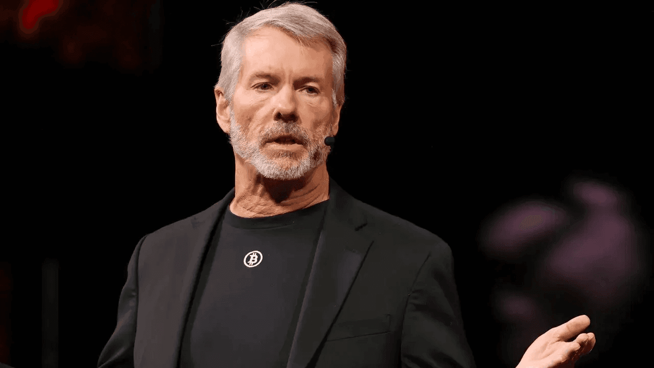 Grayscale Research Head Says Saylor's Strategy Faces a $1.5 Billion Cash-Flow Trap, Not a Bitcoin One 1