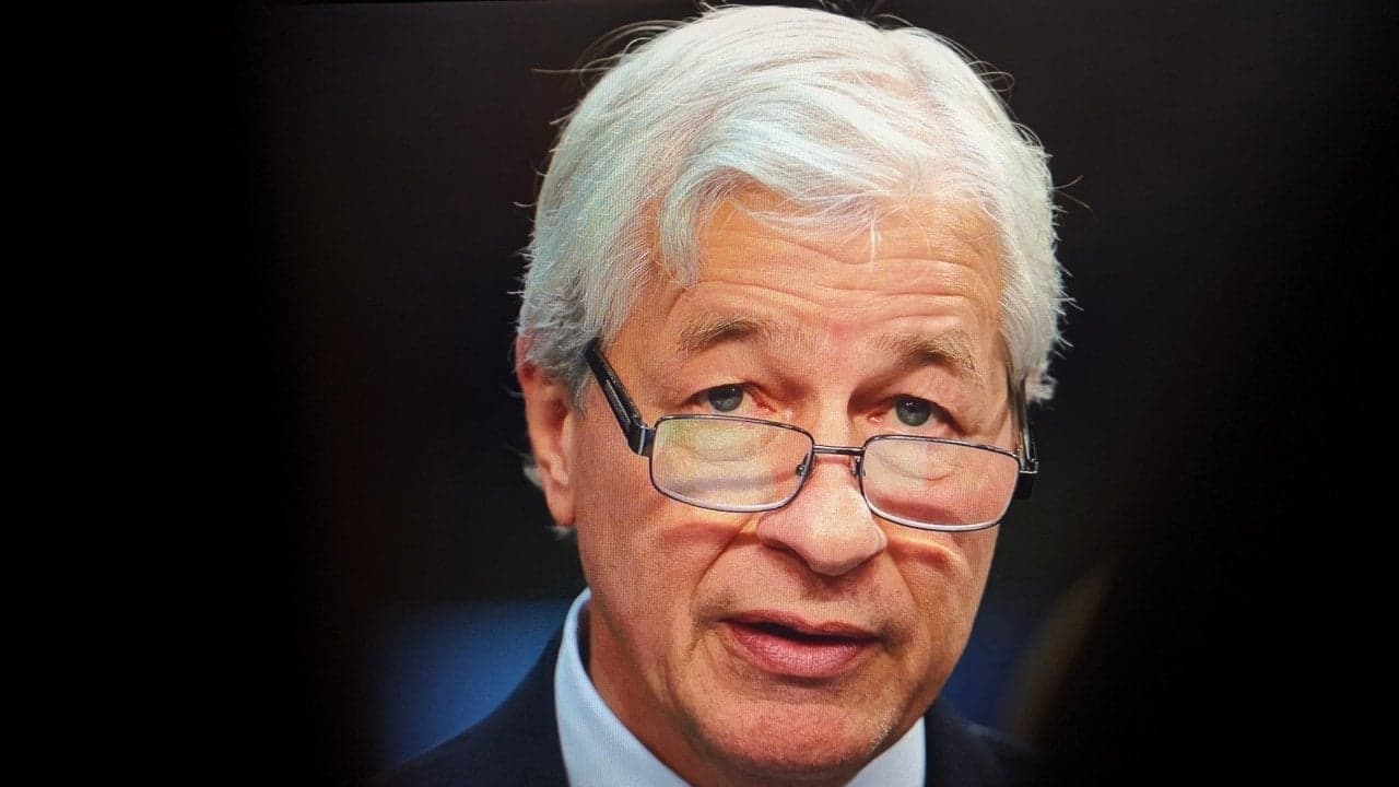 JPMorgan's Jamie Dimon Praises the Mexican Economy in High-Stakes Meeting With President Sheinbaum 1