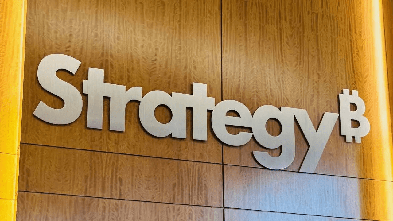 Law Firm Investigates Strategy as MSTR Drops 7% and STRC Crashes to $73 1