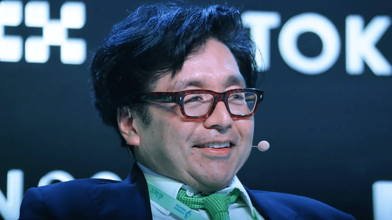 Tom Lee says AI systems will boost Ethereum demand as Bitmine accumulates 5.54M ETH. 1